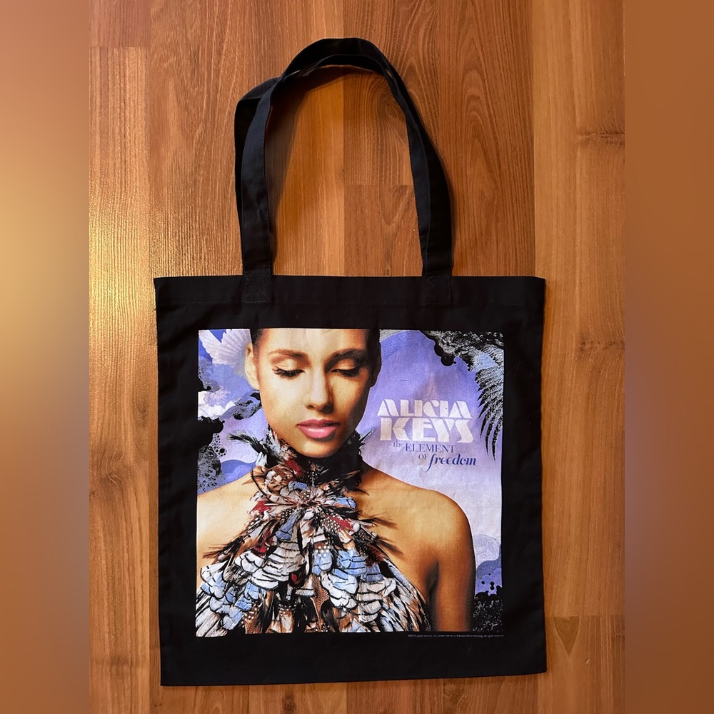 Alicia Keys The Element of Freedom bag new